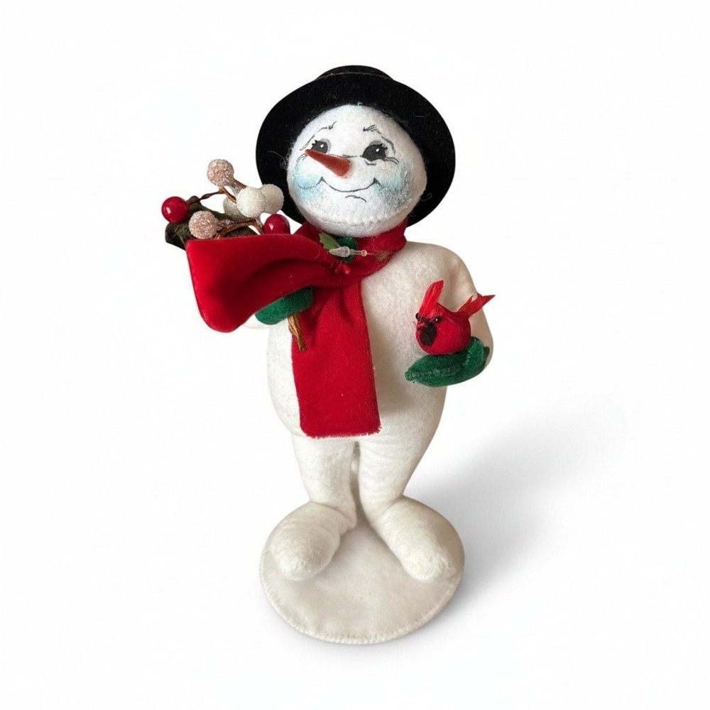 Annalee 2009 Snowman with Cardinal and Berries 8 Inch Christmas Felt Figurine
